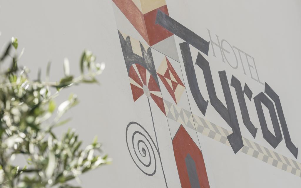 Hotel Tyrol Ora / Auer Exterior foto
